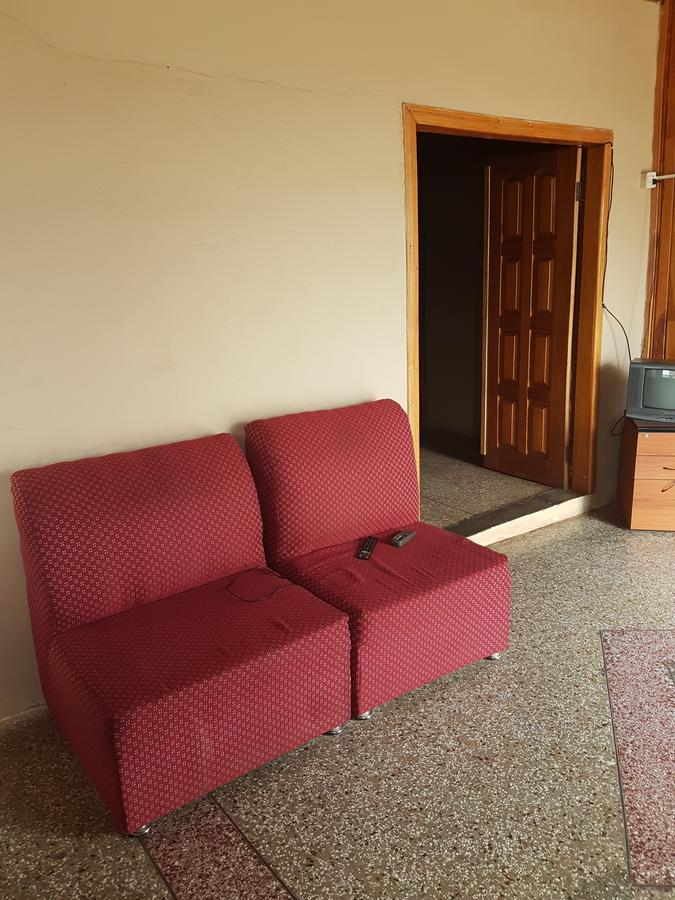 Ideas Hotel Sunyani エクステリア 写真
