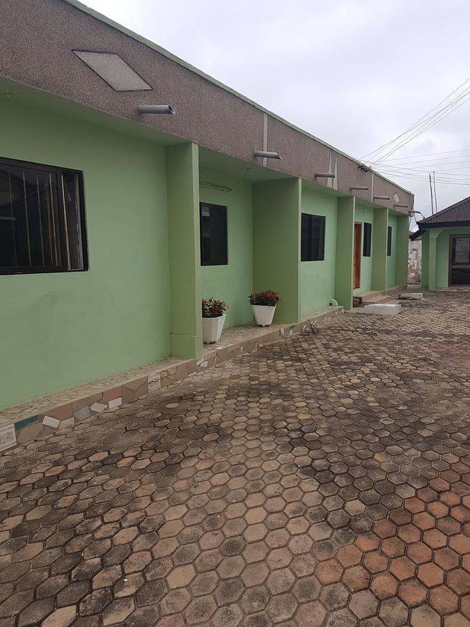 Ideas Hotel Sunyani エクステリア 写真