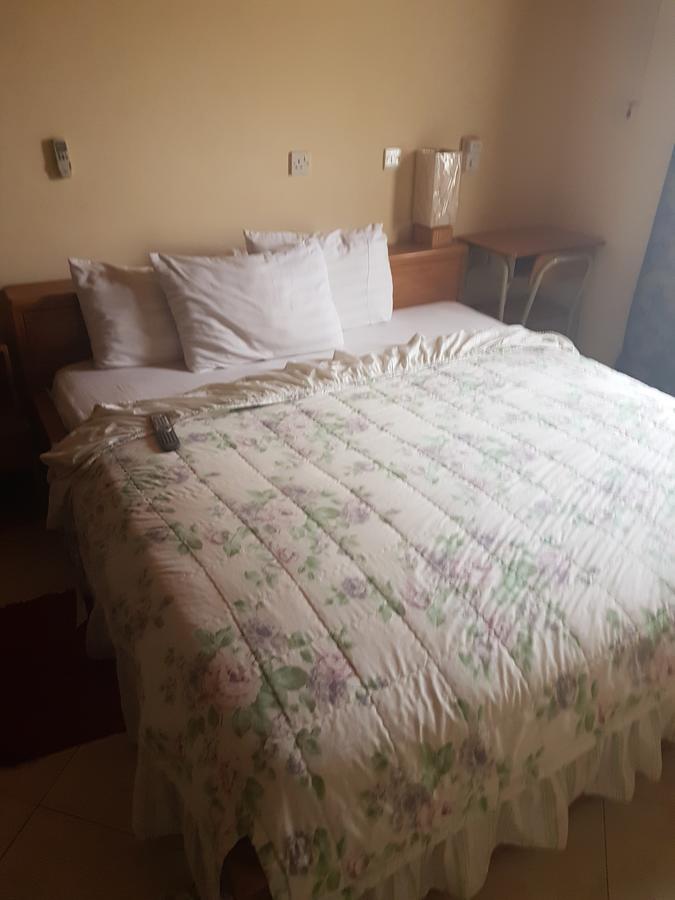 Ideas Hotel Sunyani エクステリア 写真